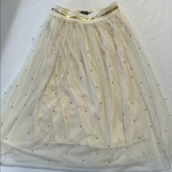 Source Unknown Dresses & Skirts - Metrowear crème tool skirt with gold embellishments